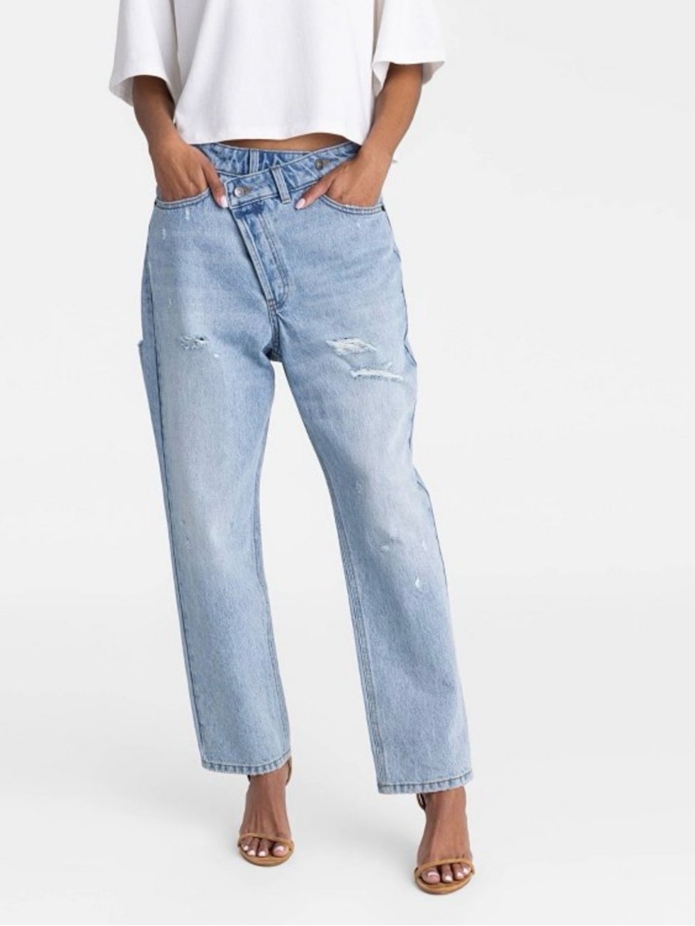 NWT KBB by Kahlana mid rise, tapered Dylan Jean size 4